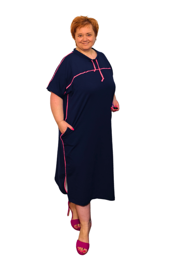 Bavlnené tmavomodré šaty s ružovou šnúrkou